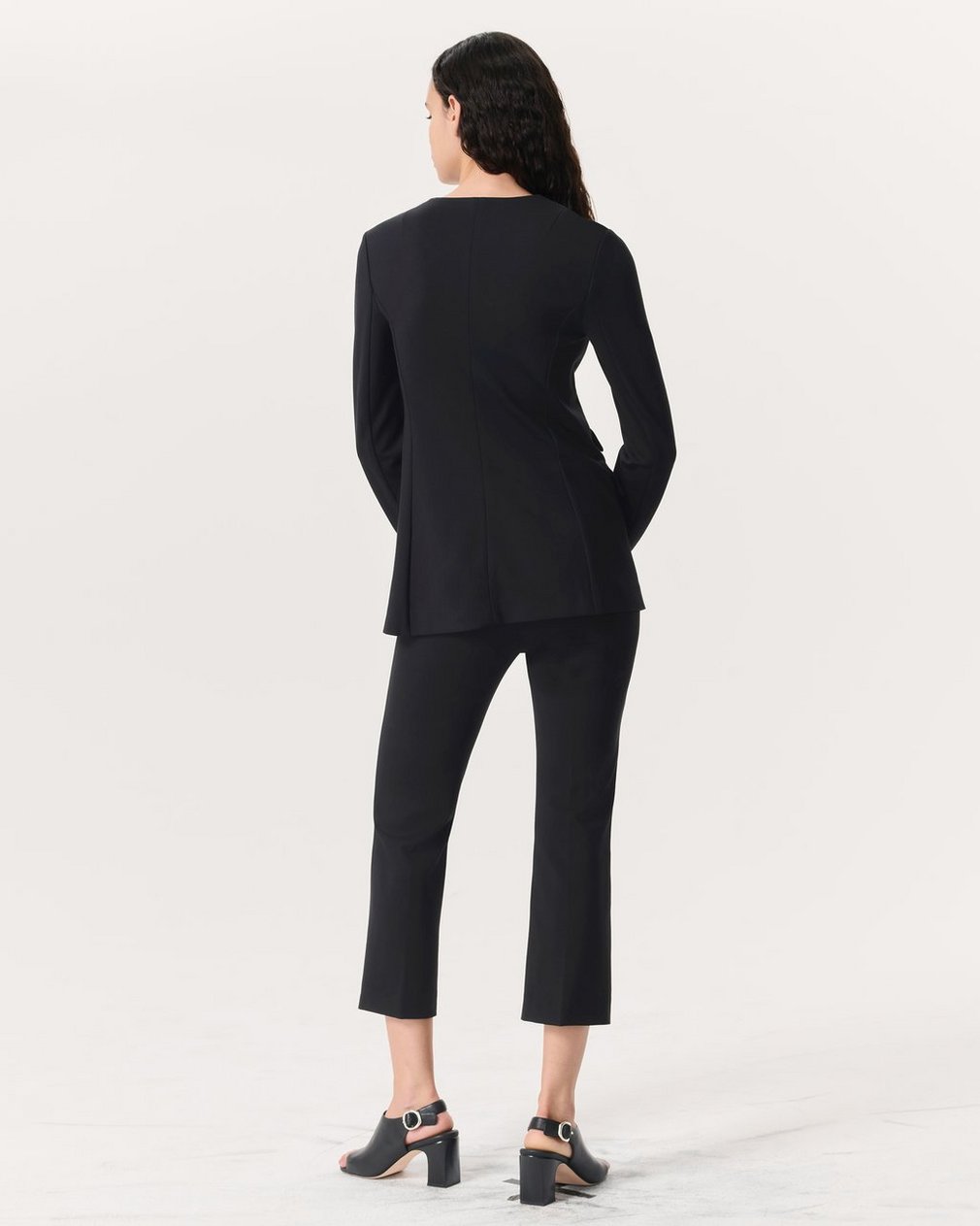 Roslyn Scoop-Neck Blazer - Black - Image 5