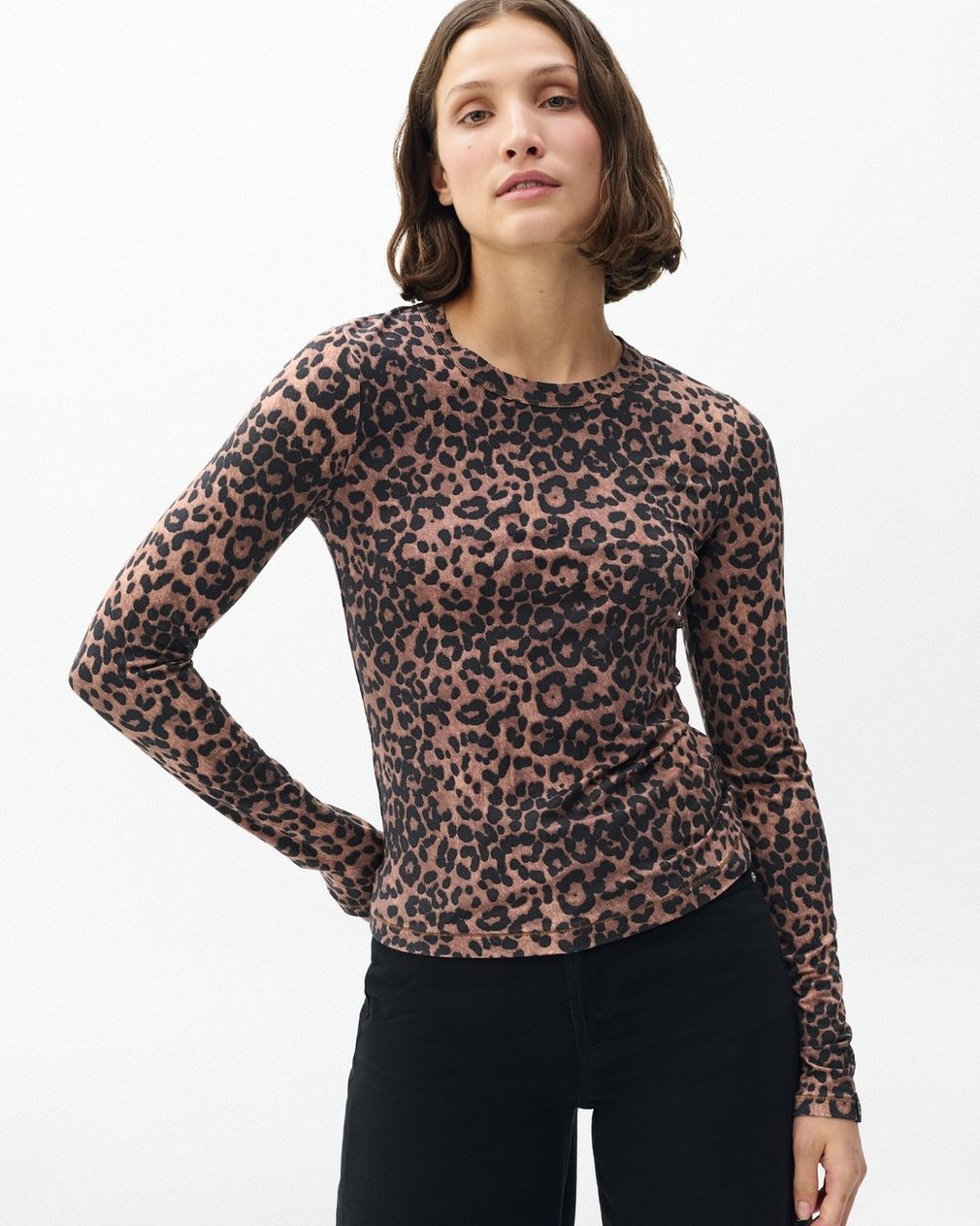 Luca Leopard-Print Long-Sleeve Tee - Leopard - Image 4