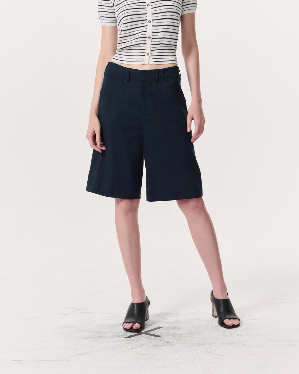 Banks Linen-Blend Shorts - Salute - Image 3